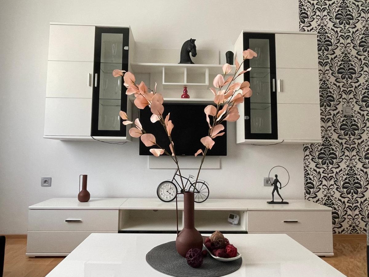Apartman Tara Subotica Ngoại thất bức ảnh